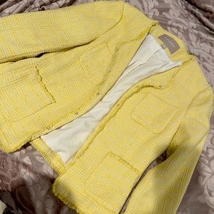 Banana republic size 2 yellow and white